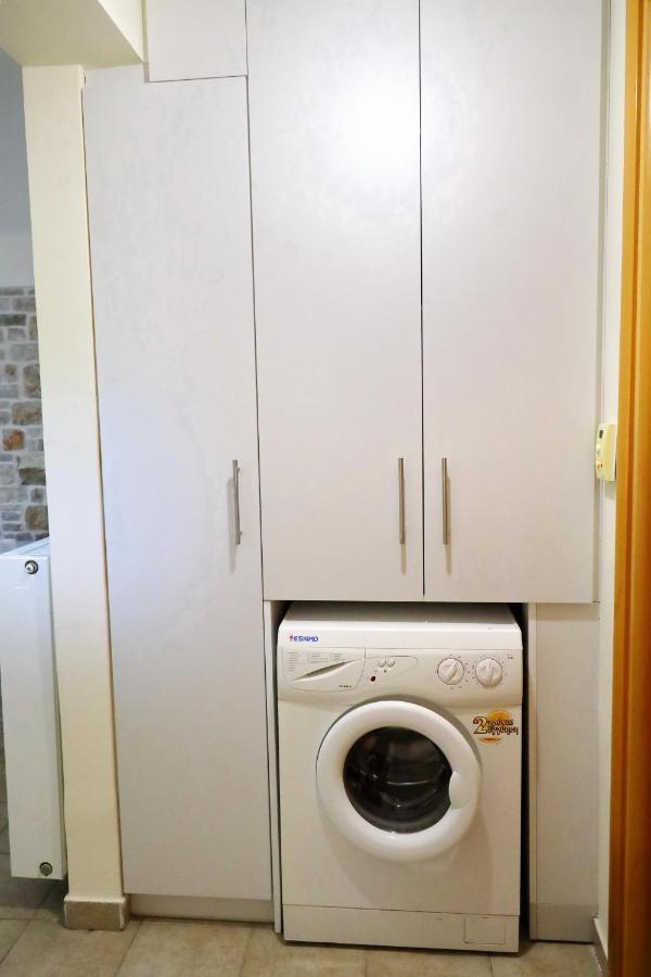 Fou'S Apartment นาฟปาคตอส ภายนอก รูปภาพ