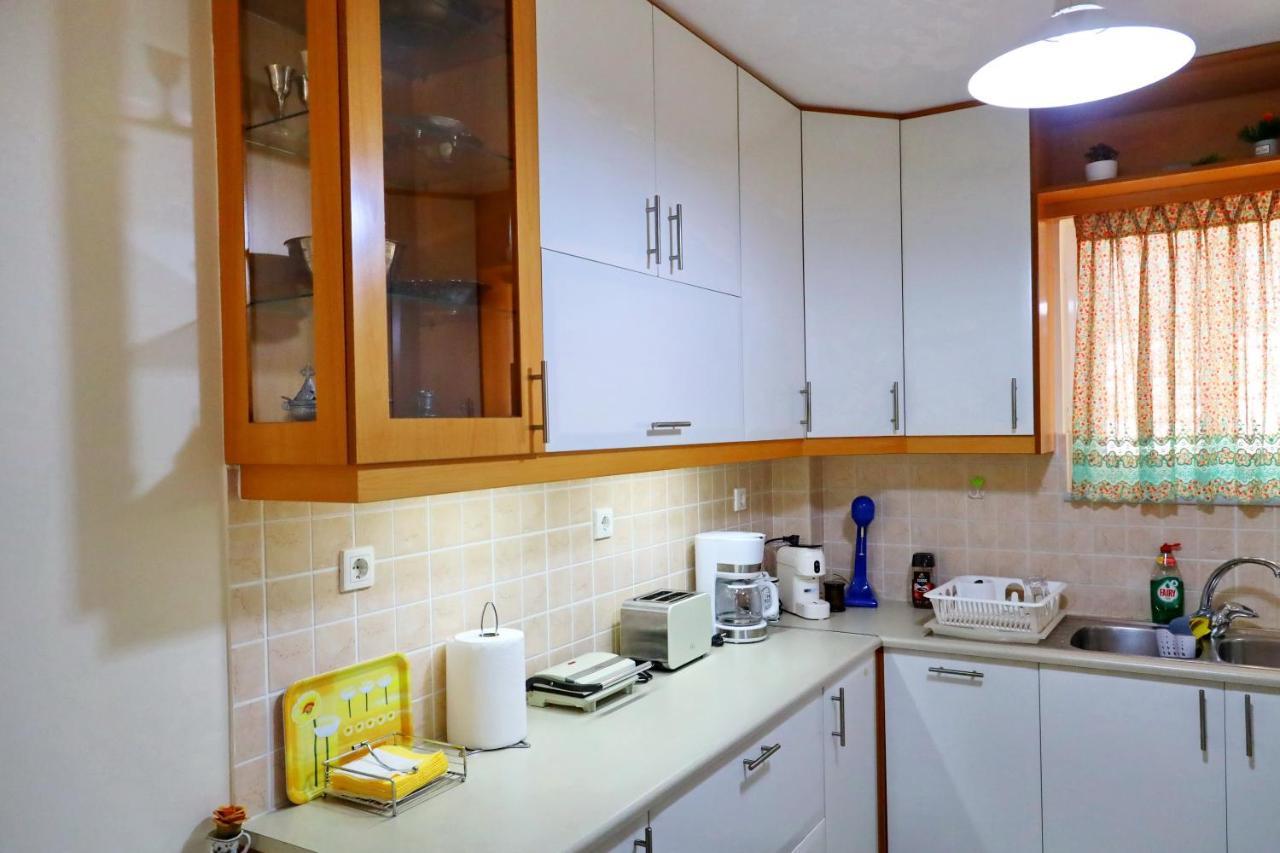 Fou'S Apartment นาฟปาคตอส ภายนอก รูปภาพ
